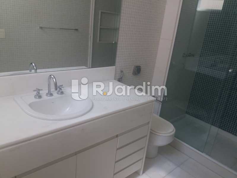 Conheça banheiro do imóvel - Apartamento À Venda - Leblon - Rio de Janeiro - RJ - LAAP31984 - 24 banheiro - Apartamento À Venda - Leblon - Rio de Janeiro - RJ - LAAP31984 - 24