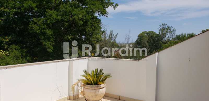 Conheça terraço/ vista verde do imóvel - Compra Venda Casa Residencial Freguesia (Jacarepaguá) 4 Quartos - LACN40017 - 15 terraço/ vista verde - Compra Venda Casa Residencial Freguesia (Jacarepaguá) 4 Quartos - LACN40017 - 15