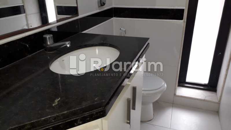 Conheça Banheiro do imóvel - Sala Comercial Centro Aluguel Administração Imóveis - LASL00193 - 6 Banheiro - Sala Comercial Centro Aluguel Administração Imóveis - LASL00193 - 6
