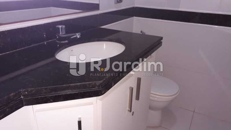 Conheça Banheiro do imóvel - Sala Comercial Centro Aluguel Administração Imóveis - LASL00193 - 12 Banheiro - Sala Comercial Centro Aluguel Administração Imóveis - LASL00193 - 12