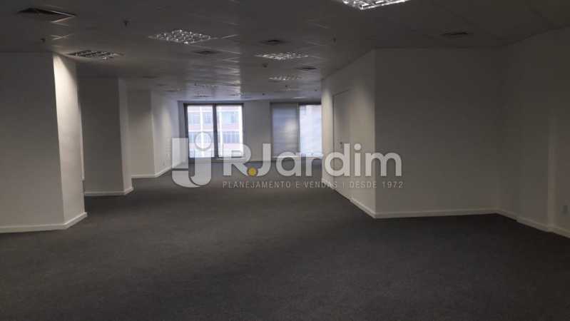 Conheça sala do imóvel - Sala Comercial Centro Aluguel Administração Imóveis - LASL00193 - 14 sala - Sala Comercial Centro Aluguel Administração Imóveis - LASL00193 - 14