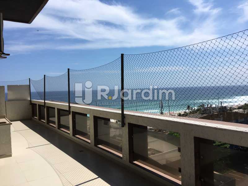 Conheça Varanda do imóvel - Compra Venda Avaliação Imóveis Apartamento Barra da Tijuca 4 Quartos - LAAP40748 - 11 Varanda - Compra Venda Avaliação Imóveis Apartamento Barra da Tijuca 4 Quartos - LAAP40748 - 11