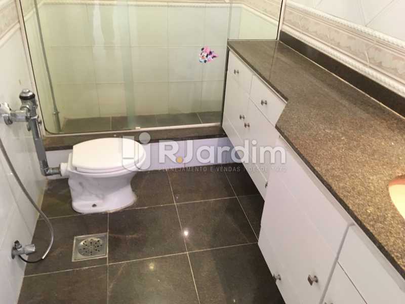 Conheça Banheiro Suíte do imóvel - Compra Venda Avaliação Imóveis Apartamento Barra da Tijuca 4 Quartos - LAAP40748 - 27 Banheiro Suíte - Compra Venda Avaliação Imóveis Apartamento Barra da Tijuca 4 Quartos - LAAP40748 - 27