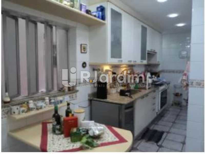 Conheça cozinha do imóvel - Apartamento À Venda - Copacabana - Rio de Janeiro - RJ - LAAP31992 - 10 cozinha - Apartamento À Venda - Copacabana - Rio de Janeiro - RJ - LAAP31992 - 10