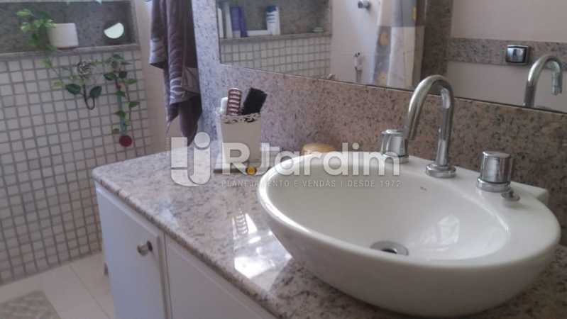 Conheça banheiro do imóvel - Apartamento À Venda - Lagoa - Rio de Janeiro - RJ - LAAP31999 - 8 banheiro - Apartamento À Venda - Lagoa - Rio de Janeiro - RJ - LAAP31999 - 8