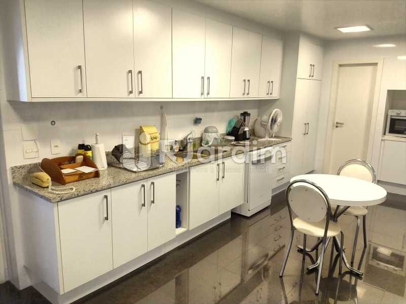 Conheça Cozinha do imóvel - Apartamento À Venda - Copacabana - Rio de Janeiro - RJ - LAAP50046 - 27 Cozinha - Apartamento À Venda - Copacabana - Rio de Janeiro - RJ - LAAP50046 - 27