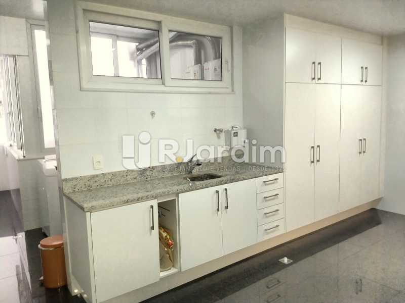 Conheça Área de serviço do imóvel - Apartamento À Venda - Copacabana - Rio de Janeiro - RJ - LAAP50046 - 30 Área de serviço - Apartamento À Venda - Copacabana - Rio de Janeiro - RJ - LAAP50046 - 30