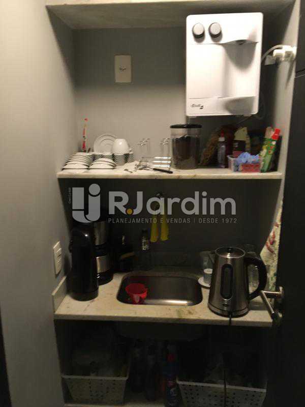 Conheça Área do café do imóvel - Compra Venda Imóveis Sala Comercial Lagoa - LASL00200 - 12 Área do café - Compra Venda Imóveis Sala Comercial Lagoa - LASL00200 - 12
