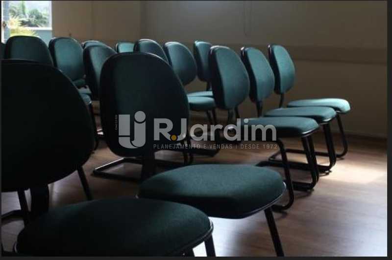 Conheça auditório do imóvel - Compra Venda Imóveis Sala Comercial Lagoa - LASL00200 - 27 auditório - Compra Venda Imóveis Sala Comercial Lagoa - LASL00200 - 27