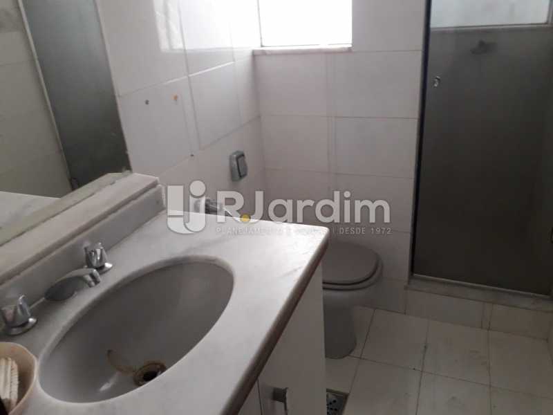 Conheça Banheiro Suíte do imóvel - Compra Venda Imóveis Apartamento Botafogo 3 Quartos - LAAP32009 - 8 Banheiro Suíte - Compra Venda Imóveis Apartamento Botafogo 3 Quartos - LAAP32009 - 8