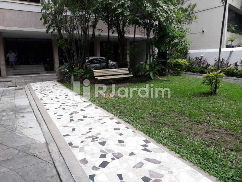 Conheça Jardim do Prédio do imóvel - Compra Venda Imóveis Apartamento Botafogo 3 Quartos - LAAP32009 - 23 Jardim do Prédio - Compra Venda Imóveis Apartamento Botafogo 3 Quartos - LAAP32009 - 23