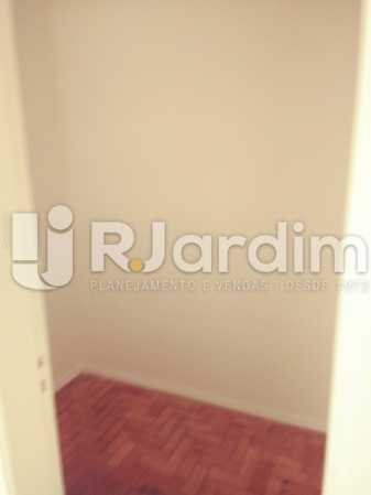 Conheça QUARTO SERVIÇO do imóvel - Apartamento Rua Barão da Torre,Ipanema, Zona Sul,Rio de Janeiro, RJ Para Alugar, 3 Quartos, 100m² - LAAP32026 - 20 QUARTO SERVIÇO - Apartamento Rua Barão da Torre,Ipanema, Zona Sul,Rio de Janeiro, RJ Para Alugar, 3 Quartos, 100m² - LAAP32026 - 20