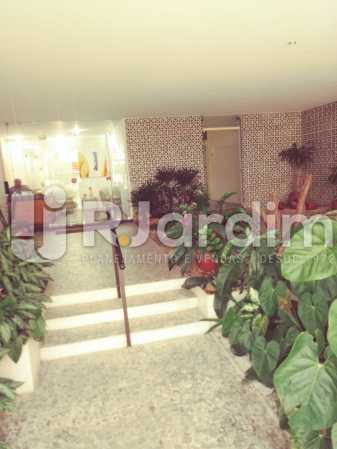 Conheça ACESSO A PORTARIA 24HS do imóvel - Apartamento Rua Barão da Torre,Ipanema, Zona Sul,Rio de Janeiro, RJ Para Alugar, 3 Quartos, 100m² - LAAP32026 - 27 ACESSO A PORTARIA 24HS - Apartamento Rua Barão da Torre,Ipanema, Zona Sul,Rio de Janeiro, RJ Para Alugar, 3 Quartos, 100m² - LAAP32026 - 27