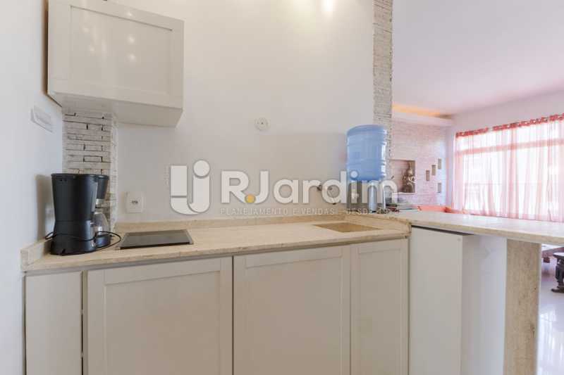 Conheça cozinha do imóvel - Apartamento de 3 quartos sendo 1 suíte em Ipanema - LAAP32030 - 6 cozinha - Apartamento de 3 quartos sendo 1 suíte em Ipanema - LAAP32030 - 6