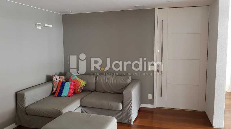 Conheça ENTRADA E SALA DE ESTAR do imóvel - Apartamento para alugar Rua Carvalho Azevedo,Lagoa, Zona Sul,Rio de Janeiro - R$ 8.000 - LAAP32034 - 3 ENTRADA E SALA DE ESTAR - Apartamento para alugar Rua Carvalho Azevedo,Lagoa, Zona Sul,Rio de Janeiro - R$ 8.000 - LAAP32034 - 3