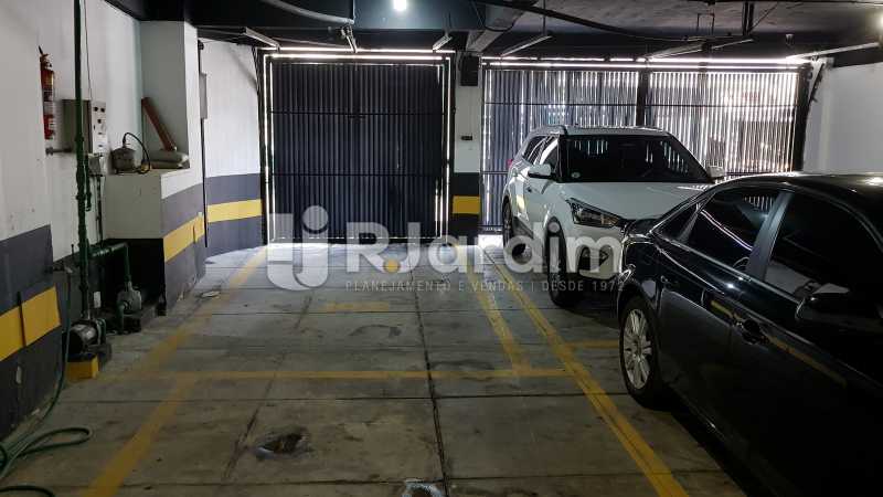 Conheça GARAGEM do imóvel - Apartamento para alugar Rua Carvalho Azevedo,Lagoa, Zona Sul,Rio de Janeiro - R$ 8.000 - LAAP32034 - 21 GARAGEM - Apartamento para alugar Rua Carvalho Azevedo,Lagoa, Zona Sul,Rio de Janeiro - R$ 8.000 - LAAP32034 - 21