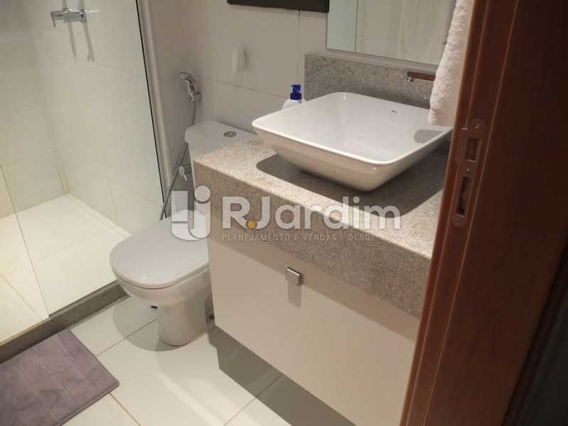 Conheça banheiro do imóvel - Apartamento À Venda - Ipanema - Rio de Janeiro - RJ - LAAP32035 - 13 banheiro - Apartamento À Venda - Ipanema - Rio de Janeiro - RJ - LAAP32035 - 13