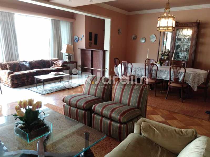Conheça Sala (vista do hall) do imóvel - Apartamento à venda Rua Constante Ramos,Copacabana, Zona Sul,Rio de Janeiro - R$ 2.200.000 - LAAP40758 - 4 Sala (vista do hall) - Apartamento à venda Rua Constante Ramos,Copacabana, Zona Sul,Rio de Janeiro - R$ 2.200.000 - LAAP40758 - 4