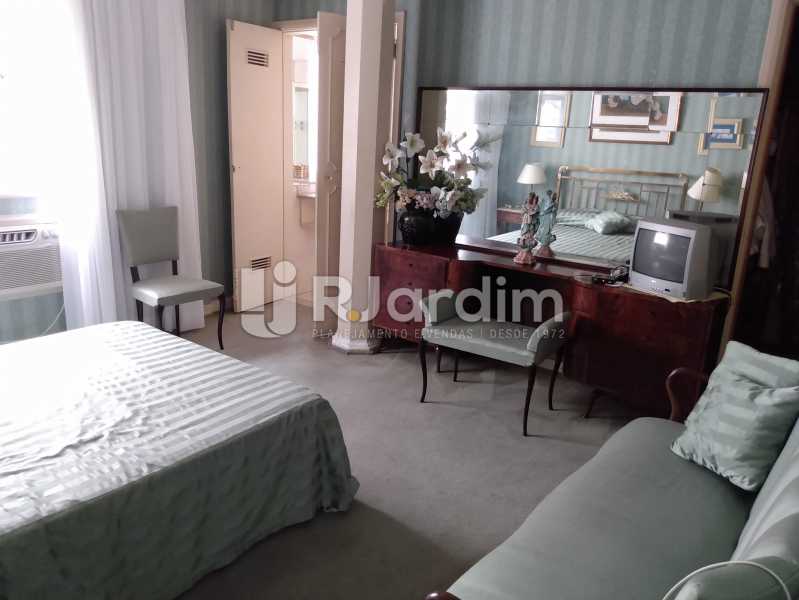Conheça Quarto 2 - Suíte do imóvel - Apartamento à venda Rua Constante Ramos,Copacabana, Zona Sul,Rio de Janeiro - R$ 2.200.000 - LAAP40758 - 12 Quarto 2 - Suíte - Apartamento à venda Rua Constante Ramos,Copacabana, Zona Sul,Rio de Janeiro - R$ 2.200.000 - LAAP40758 - 12