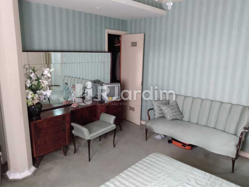 Conheça Quarto 2 - Suíte (c/closet) do imóvel - Apartamento à venda Rua Constante Ramos,Copacabana, Zona Sul,Rio de Janeiro - R$ 2.200.000 - LAAP40758 - 13 Quarto 2 - Suíte (c/closet) - Apartamento à venda Rua Constante Ramos,Copacabana, Zona Sul,Rio de Janeiro - R$ 2.200.000 - LAAP40758 - 13