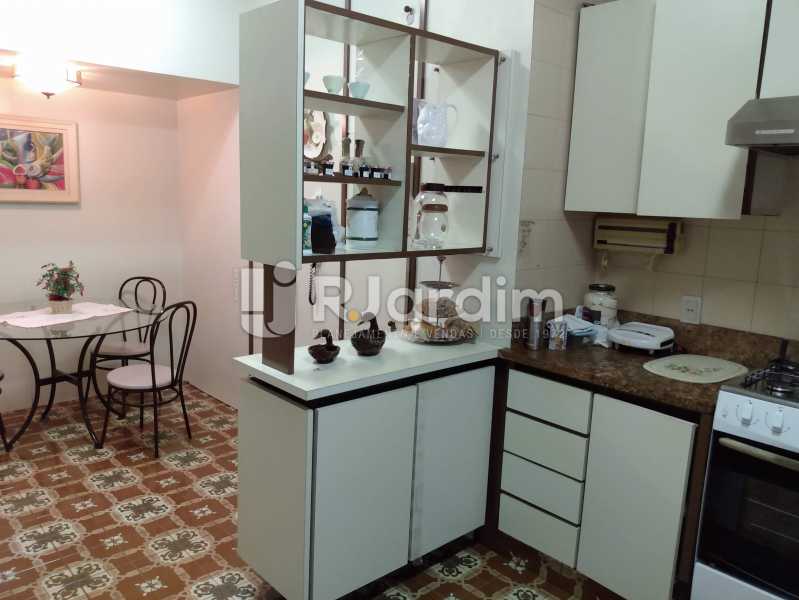 Conheça Copa / Cozinha do imóvel - Apartamento à venda Rua Constante Ramos,Copacabana, Zona Sul,Rio de Janeiro - R$ 2.200.000 - LAAP40758 - 19 Copa / Cozinha - Apartamento à venda Rua Constante Ramos,Copacabana, Zona Sul,Rio de Janeiro - R$ 2.200.000 - LAAP40758 - 19
