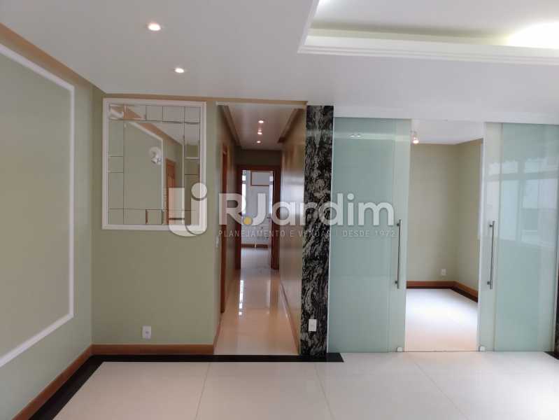 Conheça Sala + Corredor do imóvel - Apartamento À Venda - Leblon - Rio de Janeiro - RJ - LAAP32040 - 4 Sala + Corredor - Apartamento À Venda - Leblon - Rio de Janeiro - RJ - LAAP32040 - 4