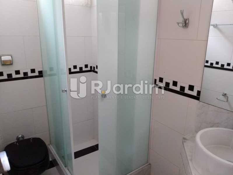Conheça Banheiro social do imóvel - Apartamento À Venda - Leblon - Rio de Janeiro - RJ - LAAP32040 - 10 Banheiro social - Apartamento À Venda - Leblon - Rio de Janeiro - RJ - LAAP32040 - 10