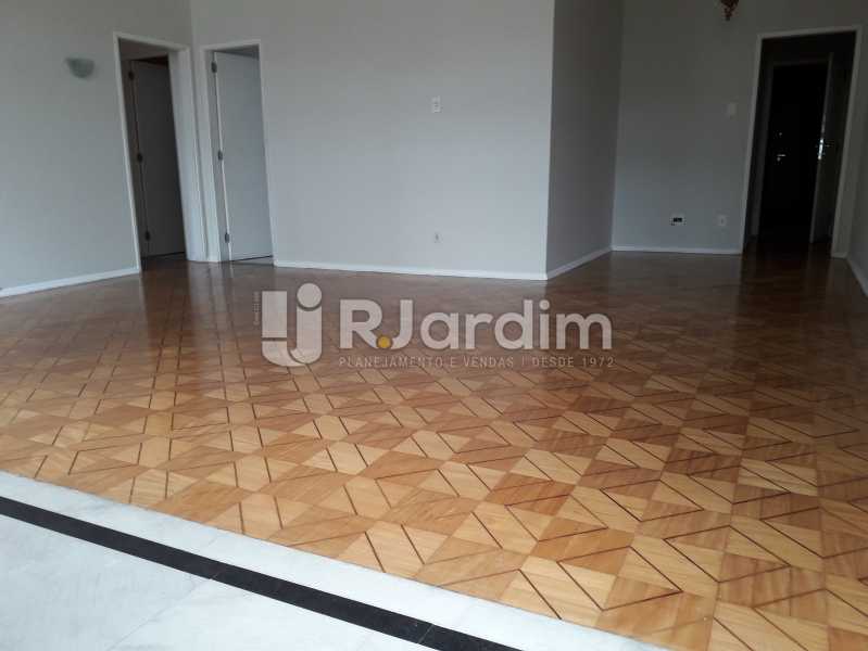Conheça Salão do imóvel - Apartamento Copacabana, Zona Sul,Rio de Janeiro, RJ Para Alugar, 3 Quartos, 160m² - LAAP32039 - 4 Salão - Apartamento Copacabana, Zona Sul,Rio de Janeiro, RJ Para Alugar, 3 Quartos, 160m² - LAAP32039 - 4