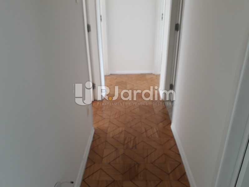 Conheça Circulação do imóvel - Apartamento Copacabana, Zona Sul,Rio de Janeiro, RJ Para Alugar, 3 Quartos, 160m² - LAAP32039 - 5 Circulação - Apartamento Copacabana, Zona Sul,Rio de Janeiro, RJ Para Alugar, 3 Quartos, 160m² - LAAP32039 - 5