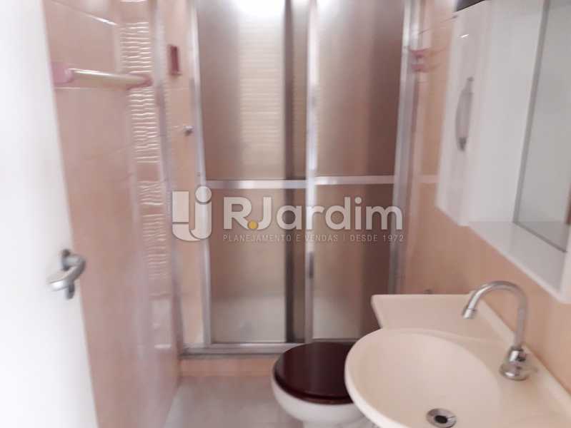 Conheça 2° Banheiro Social do imóvel - Apartamento Copacabana, Zona Sul,Rio de Janeiro, RJ Para Alugar, 3 Quartos, 160m² - LAAP32039 - 16 2° Banheiro Social - Apartamento Copacabana, Zona Sul,Rio de Janeiro, RJ Para Alugar, 3 Quartos, 160m² - LAAP32039 - 16