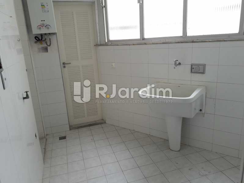 Conheça Área Dep. Completas do imóvel - Apartamento Copacabana, Zona Sul,Rio de Janeiro, RJ Para Alugar, 3 Quartos, 160m² - LAAP32039 - 21 Área Dep. Completas - Apartamento Copacabana, Zona Sul,Rio de Janeiro, RJ Para Alugar, 3 Quartos, 160m² - LAAP32039 - 21