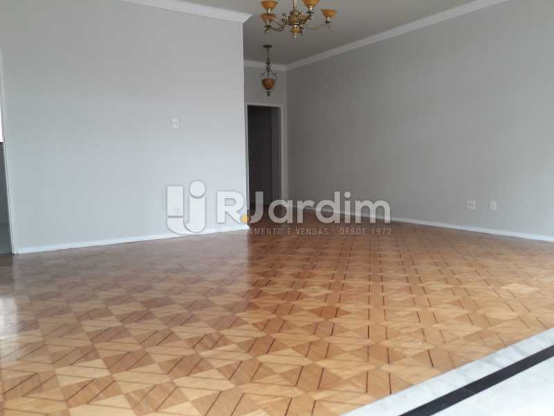 Conheça Salão 2 Ambientes do imóvel - Apartamento Copacabana, Zona Sul,Rio de Janeiro, RJ Para Alugar, 3 Quartos, 160m² - LAAP32039 - 1 Salão 2 Ambientes - Apartamento Copacabana, Zona Sul,Rio de Janeiro, RJ Para Alugar, 3 Quartos, 160m² - LAAP32039 - 1