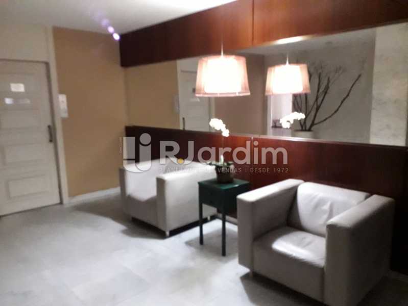 Conheça Portaria 24:00 do imóvel - Apartamento Copacabana, Zona Sul,Rio de Janeiro, RJ Para Alugar, 3 Quartos, 160m² - LAAP32039 - 22 Portaria 24:00 - Apartamento Copacabana, Zona Sul,Rio de Janeiro, RJ Para Alugar, 3 Quartos, 160m² - LAAP32039 - 22