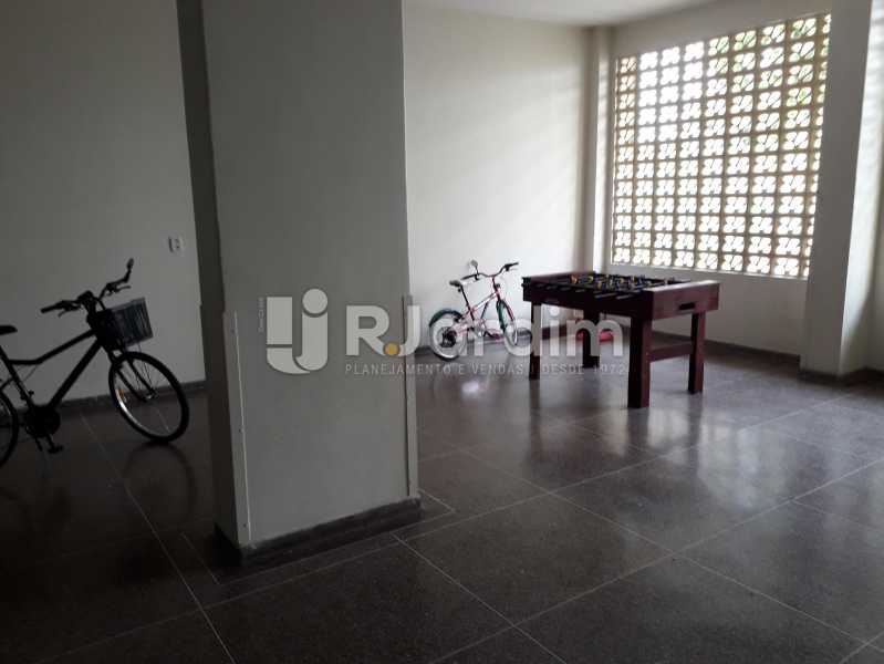Conheça Play Com Salão de Festas do imóvel - Apartamento Copacabana, Zona Sul,Rio de Janeiro, RJ Para Alugar, 3 Quartos, 160m² - LAAP32039 - 23 Play Com Salão de Festas - Apartamento Copacabana, Zona Sul,Rio de Janeiro, RJ Para Alugar, 3 Quartos, 160m² - LAAP32039 - 23