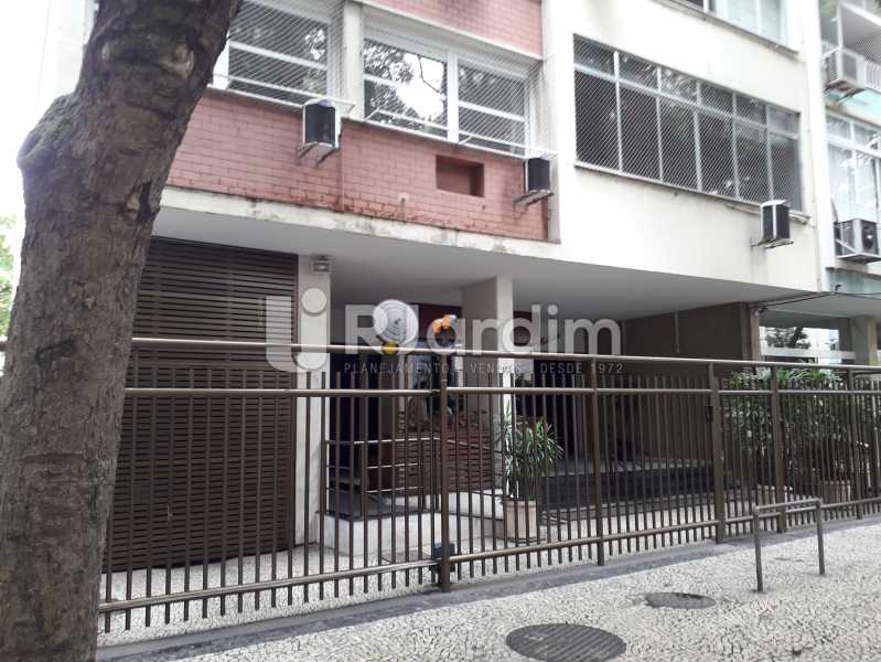 Conheça Fachada do Prédio do imóvel - Apartamento Copacabana, Zona Sul,Rio de Janeiro, RJ Para Alugar, 3 Quartos, 160m² - LAAP32039 - 25 Fachada do Prédio - Apartamento Copacabana, Zona Sul,Rio de Janeiro, RJ Para Alugar, 3 Quartos, 160m² - LAAP32039 - 25