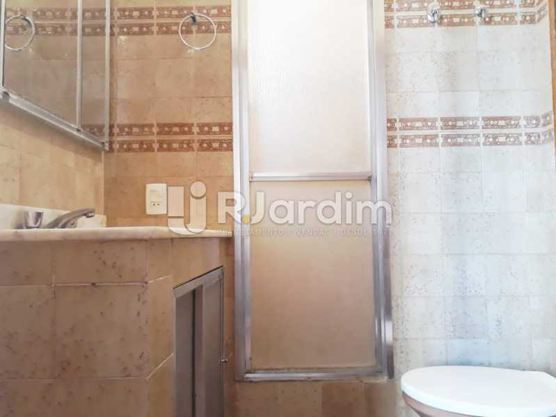 Conheça banheiro social do imóvel - Apartamento Jardim Botânico 2 Quartos Aluguel Administração Imóveis - LAAP21428 - 10 banheiro social - Apartamento Jardim Botânico 2 Quartos Aluguel Administração Imóveis - LAAP21428 - 10