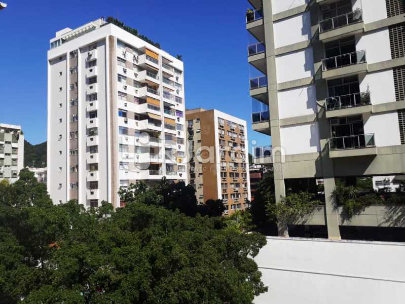 Conheça vista da sala do imóvel - Apartamento Jardim Botânico 2 Quartos Aluguel Administração Imóveis - LAAP21428 - 6 vista da sala - Apartamento Jardim Botânico 2 Quartos Aluguel Administração Imóveis - LAAP21428 - 6