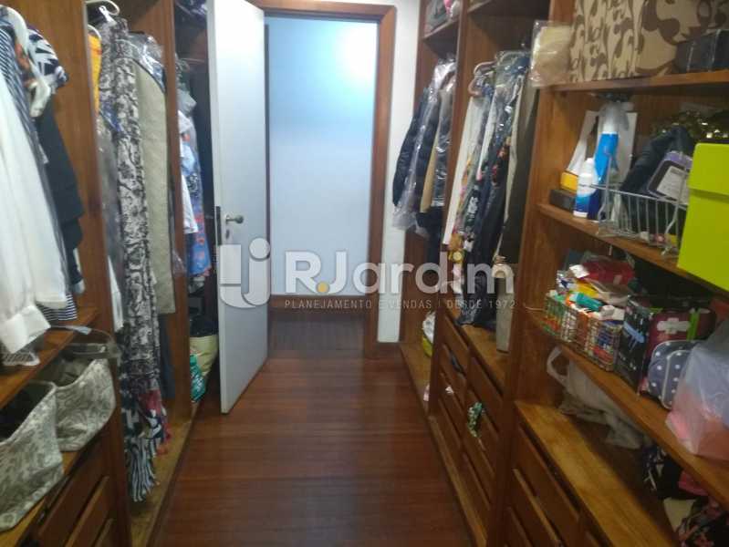 Conheça Closet do imóvel - Compra Venda Avaliação Imóveis Apartamento Lagoa 4 Quartos - LAAP40760 - 14 Closet - Compra Venda Avaliação Imóveis Apartamento Lagoa 4 Quartos - LAAP40760 - 14