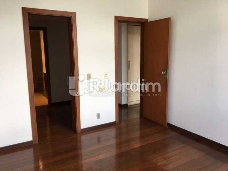 Conheça QUARTO do imóvel - Apartamento Padrão Residencial Laranjeiras - RLAP30002 - 8 QUARTO - Apartamento Padrão Residencial Laranjeiras - RLAP30002 - 8