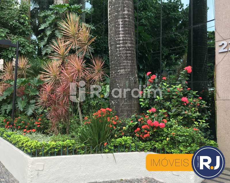 Conheça Jardim.frente do imóvel - Sala Comercial À Venda - Lagoa - Rio de Janeiro - RJ - LASL00203 - 16 Jardim.frente - Sala Comercial À Venda - Lagoa - Rio de Janeiro - RJ - LASL00203 - 16
