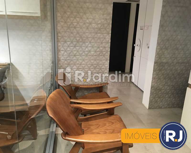 Conheça Recepção do imóvel - Sala Comercial À Venda - Lagoa - Rio de Janeiro - RJ - LASL00203 - 21 Recepção - Sala Comercial À Venda - Lagoa - Rio de Janeiro - RJ - LASL00203 - 21