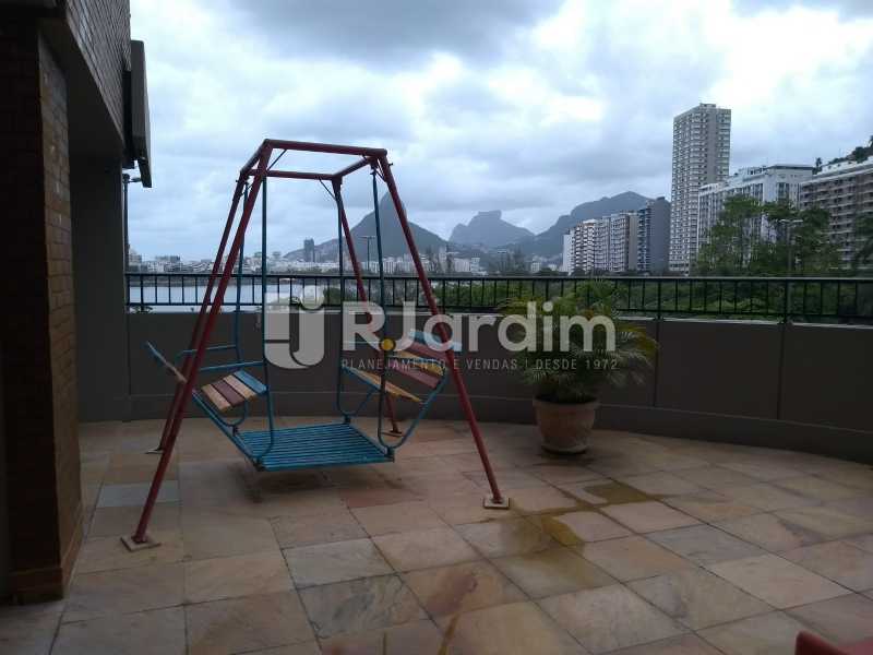 Conheça play do imóvel - Apartamento À Venda - Lagoa - Rio de Janeiro - RJ - LAAP40763 - 21 play - Apartamento À Venda - Lagoa - Rio de Janeiro - RJ - LAAP40763 - 21