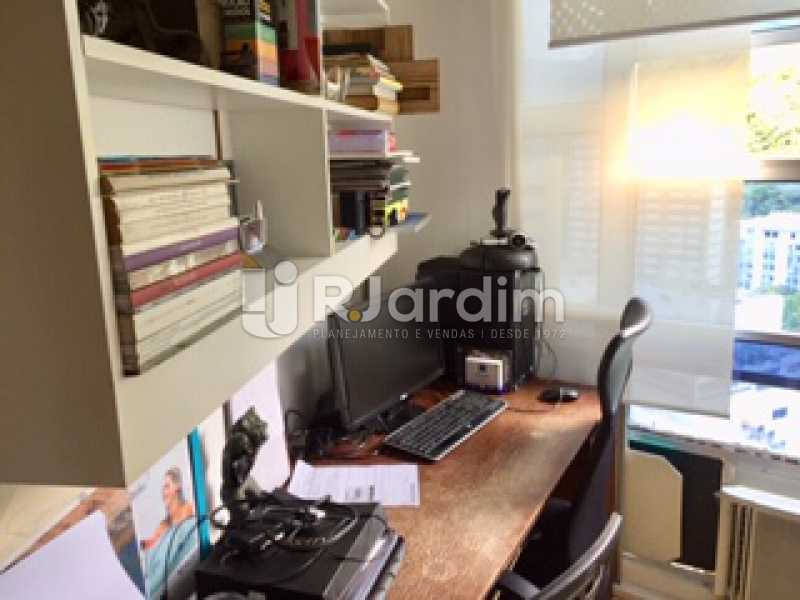 Conheça Quarto do imóvel - Apartamento À Venda - Copacabana - Rio de Janeiro - RJ - LAAP32055 - 14 Quarto - Apartamento À Venda - Copacabana - Rio de Janeiro - RJ - LAAP32055 - 14