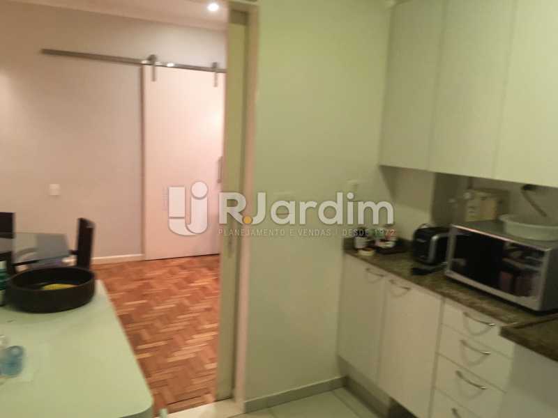 Conheça Cozinha do imóvel - Apartamento À Venda - Gávea - Rio de Janeiro - RJ - LAAP32056 - 24 Cozinha - Apartamento À Venda - Gávea - Rio de Janeiro - RJ - LAAP32056 - 24