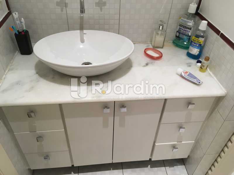 Conheça Banheiro suíte do imóvel - Apartamento À Venda - Gávea - Rio de Janeiro - RJ - LAAP32056 - 15 Banheiro suíte - Apartamento À Venda - Gávea - Rio de Janeiro - RJ - LAAP32056 - 15
