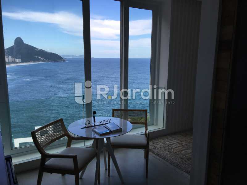 Conheça Hall 2o. piso do imóvel - Casa em Condominio À Venda - Joá - Rio de Janeiro - RJ - LACN40018 - 17 Hall 2o. piso - Casa em Condominio À Venda - Joá - Rio de Janeiro - RJ - LACN40018 - 17
