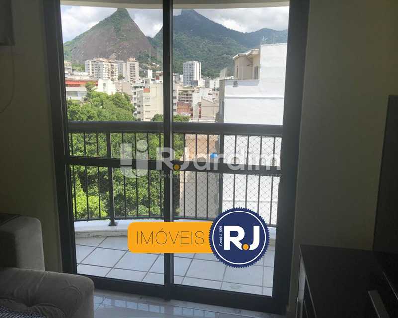 Conheça SALA/VARANDA do imóvel - Cobertura À Venda - Laranjeiras - Rio de Janeiro - RJ - LACO10022 - 11 SALA/VARANDA - Cobertura À Venda - Laranjeiras - Rio de Janeiro - RJ - LACO10022 - 11