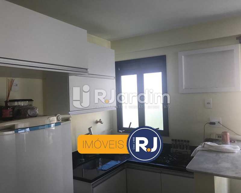 Conheça COZINHA do imóvel - Cobertura À Venda - Laranjeiras - Rio de Janeiro - RJ - LACO10022 - 14 COZINHA - Cobertura À Venda - Laranjeiras - Rio de Janeiro - RJ - LACO10022 - 14