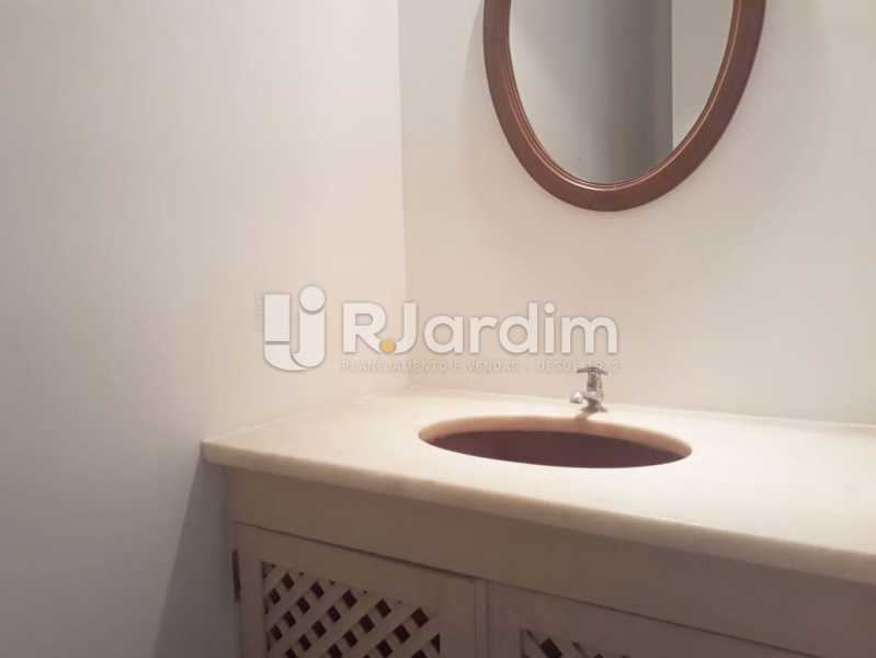 Conheça lavabo do imóvel - Apartamento de 3 quartos sendo 1 suíte na Lagoa - LAAP32069 - 6 lavabo - Apartamento de 3 quartos sendo 1 suíte na Lagoa - LAAP32069 - 6