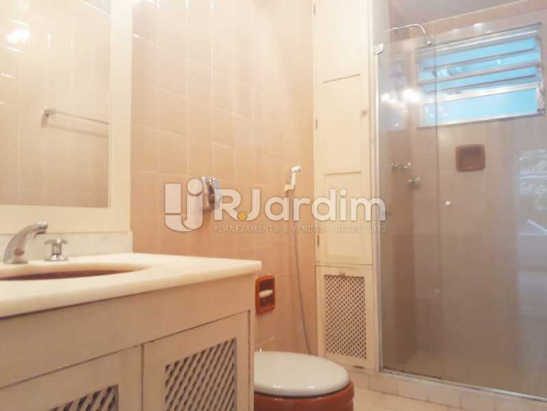 Conheça banheiro social do imóvel - Apartamento de 3 quartos sendo 1 suíte na Lagoa - LAAP32069 - 9 banheiro social - Apartamento de 3 quartos sendo 1 suíte na Lagoa - LAAP32069 - 9
